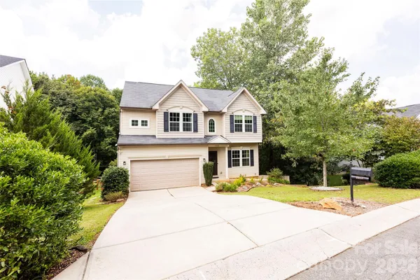 7532 W BERKELEY RD