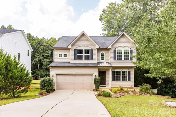 7532 W BERKELEY RD