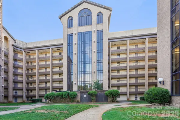 211 HERITAGE BLVD 507