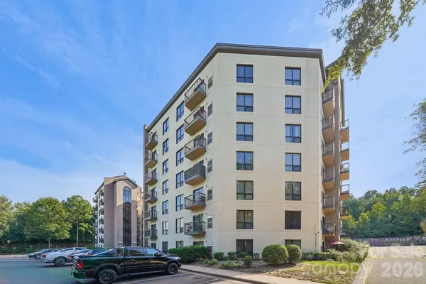 211 HERITAGE BLVD 507