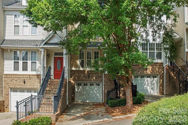 7137 FOUNDERS CLUB CT
