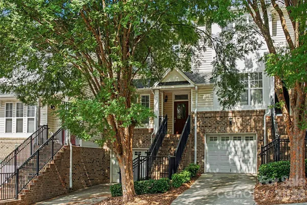 7137 FOUNDERS CLUB CT
