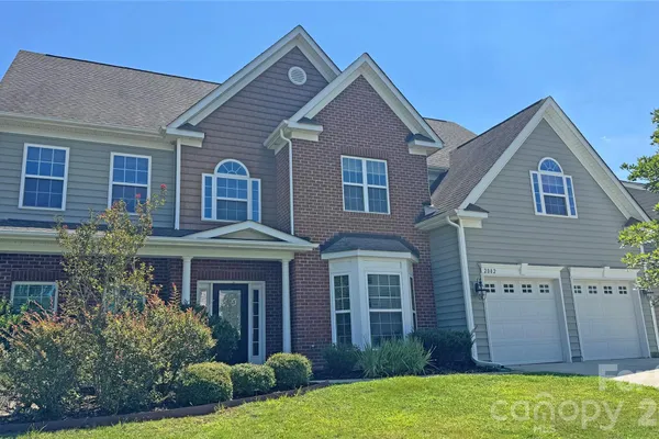 2082 FELDSPAR DR