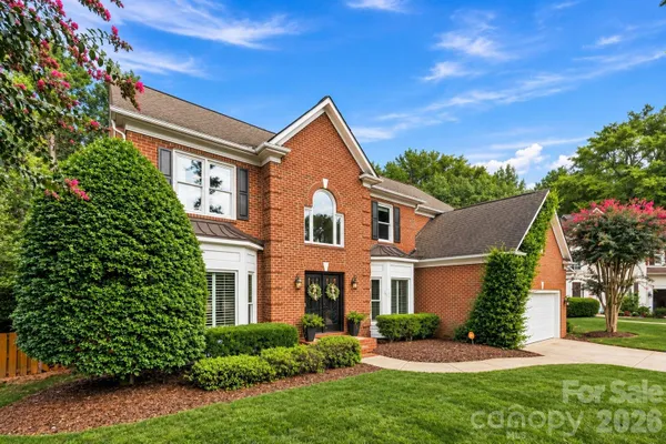 7337 VERSAILLES LN