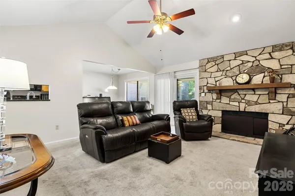 7912 GREENSIDE CT