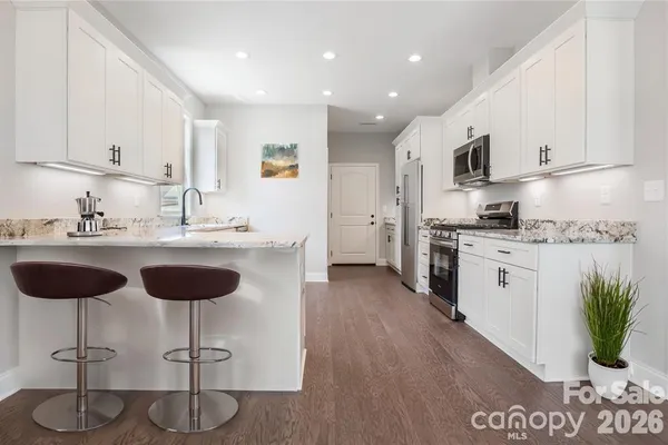827D WYNNSHIRE DR 62