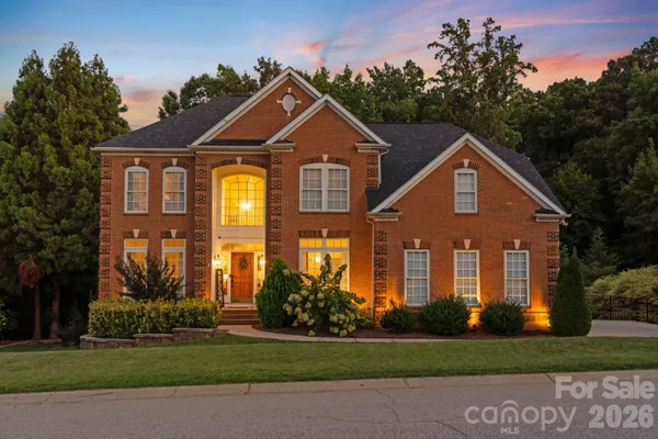 152 MELBOURNE DR