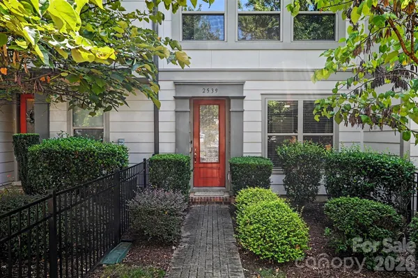 2539 EUCLID AVE