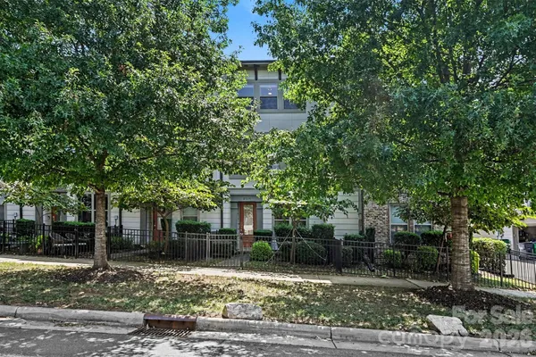 2539 EUCLID AVE