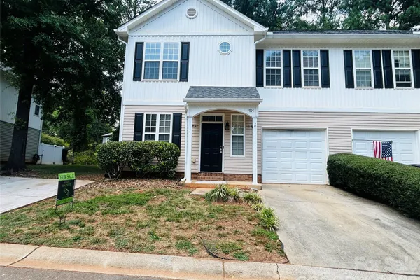 1917 BELLFLOWER DR