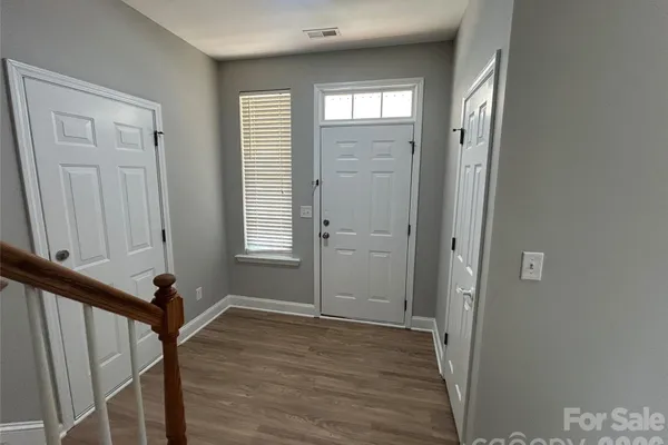 1917 BELLFLOWER DR