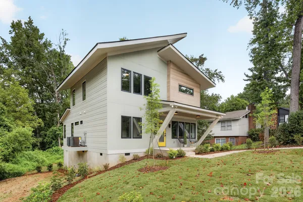 5151 GRAFTON DR