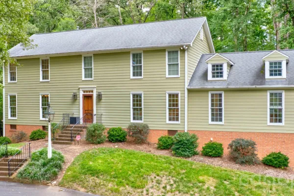 215 BETHEL DR