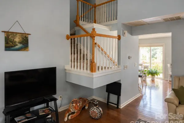 10106 BALLYCLARE CT