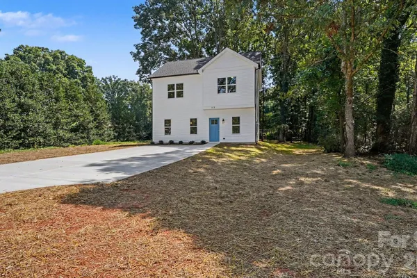 113 LITTLE JOHN RD