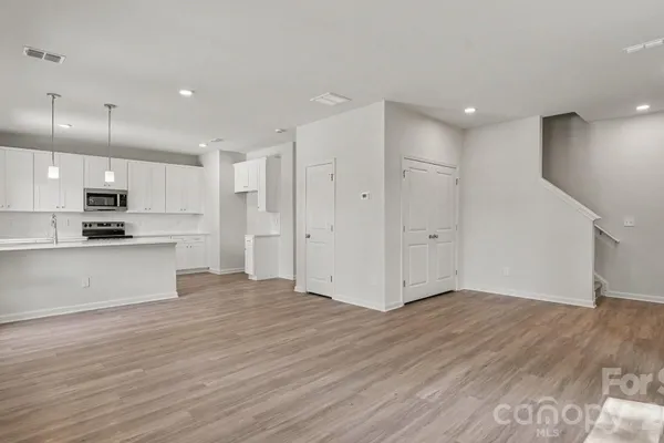 113 LITTLE JOHN RD