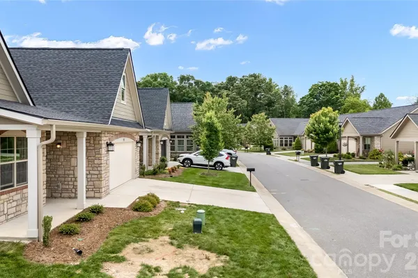 827C WYNNSHIRE DR 66