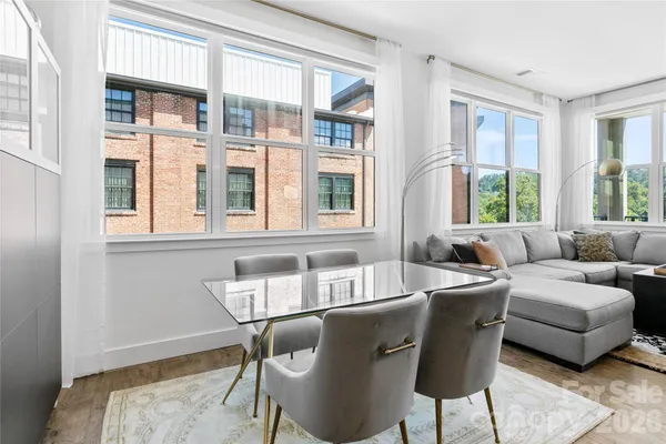 55 S MARKET ST 416