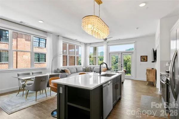 55 S MARKET ST 416