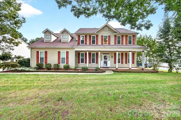 6200 GREENGATE LN