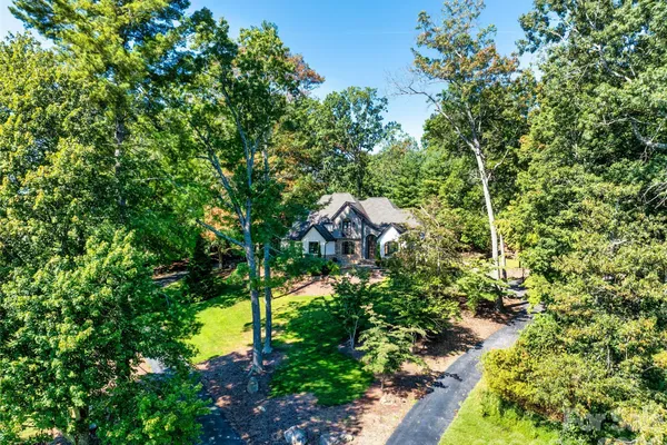 643 MILL RIDGE DR