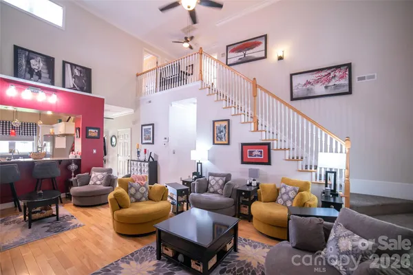 140 LADY SLIPPER LN