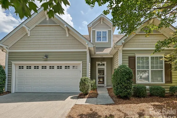 1021 KNOB CREEK LN