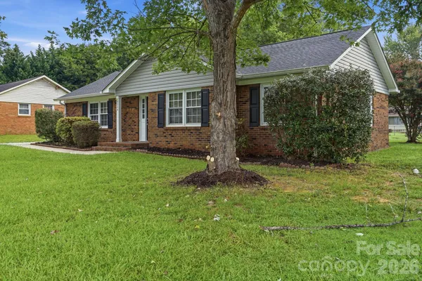 8208 IDLEWILD RD