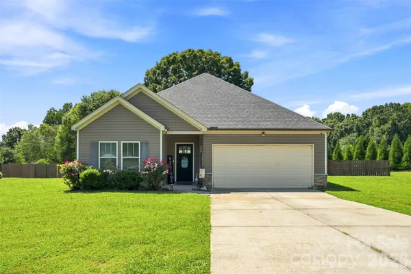 142 DONSDALE DR