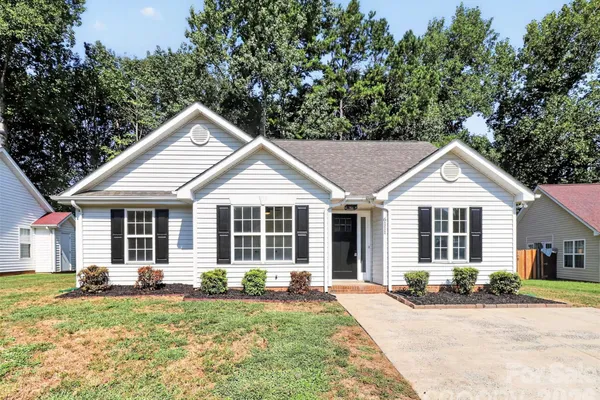 6111 COUNTRY WALK DR