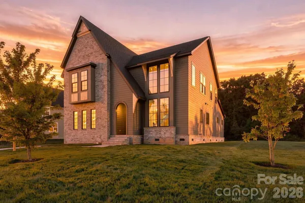 3759 OLD VILLAGE DR