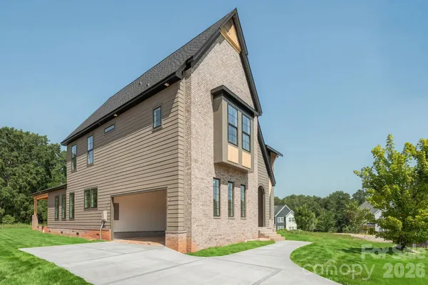 3759 OLD VILLAGE DR
