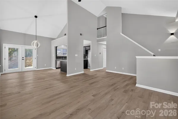 702 FOXBOROUGH RD
