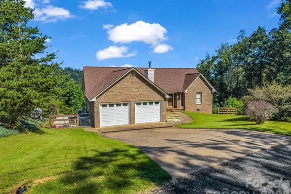 485 MOUNTAIN LOOKOUT DR