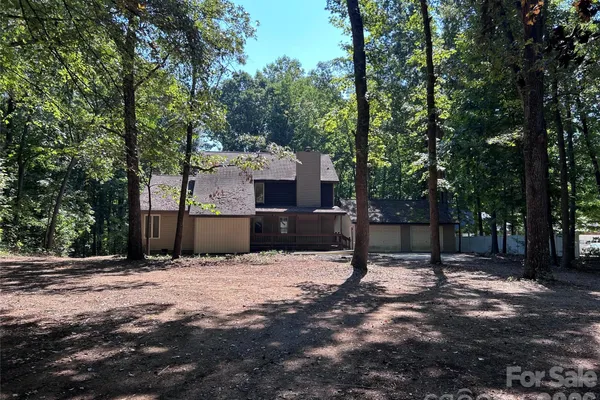 8209 ADDISON DR