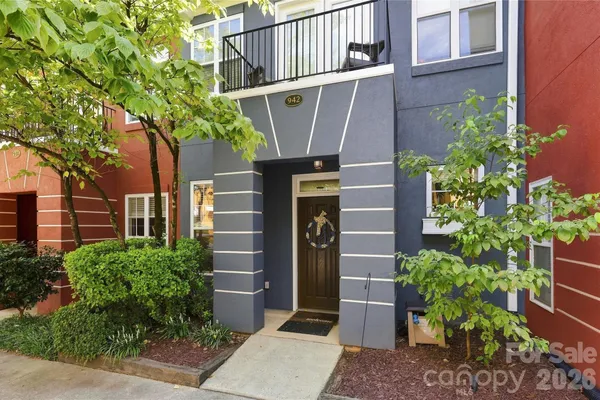 942 HAWTHORNE BRIDGE CT 15