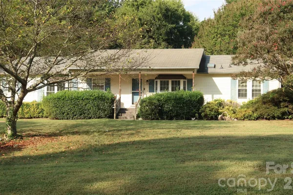 114 TAMER RD