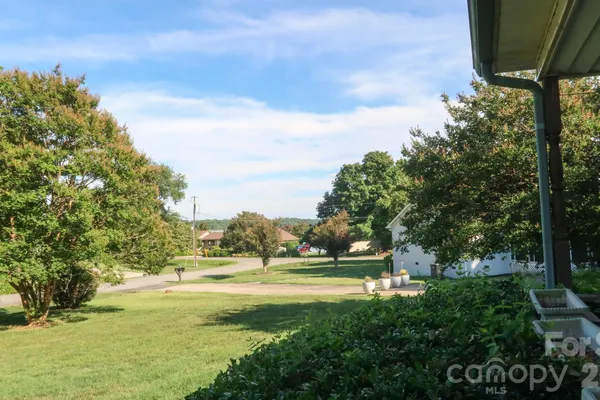 114 TAMER RD