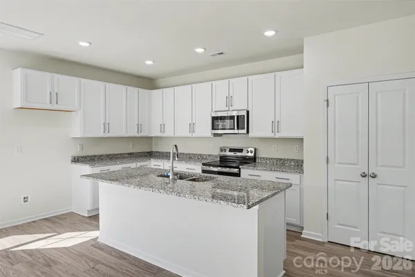 405 WEBB RD