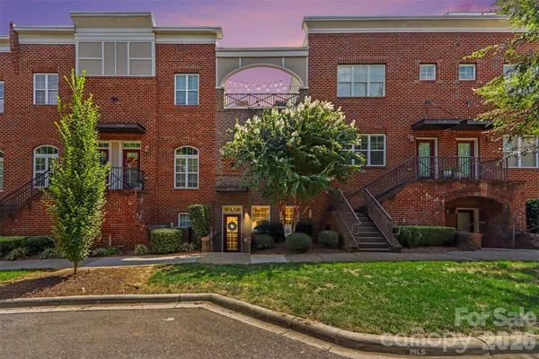 214 HARBOUR PLACE DR