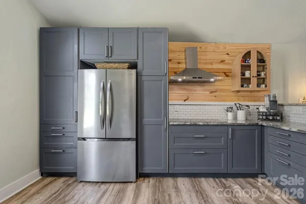 7120 CHATTANOOGA LN
