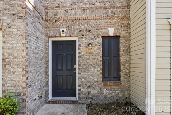 9610 WALKERS GLEN DR