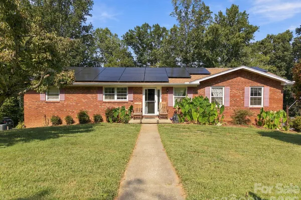 7 FIELDCREST CIR