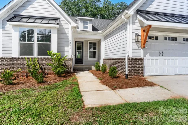 3204 TIMBER RUN LN