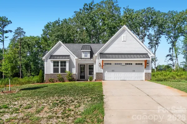3204 TIMBER RUN LN