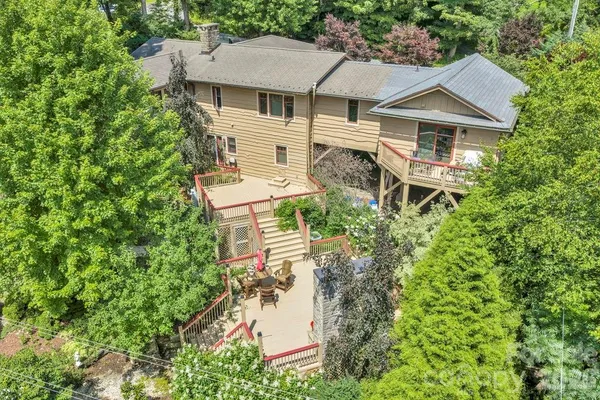 241 WONDERLAND TRL