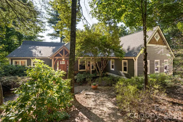 137 BEAR LANDING DR