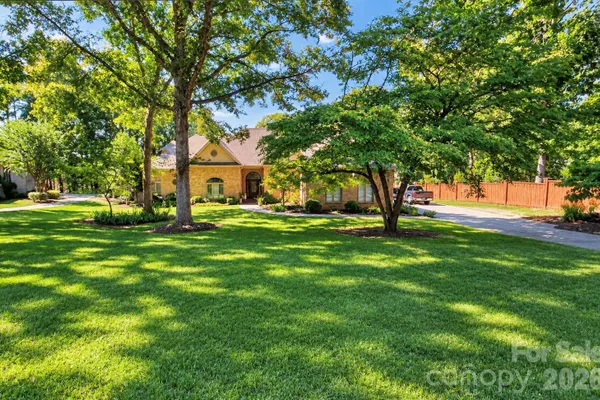 4124 OLD COURSE DR