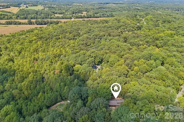 2701 CEDAR TRAIL LN