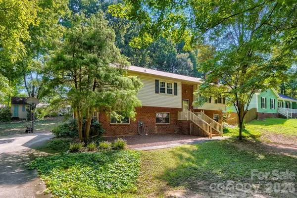 2414 ASHFORD DR